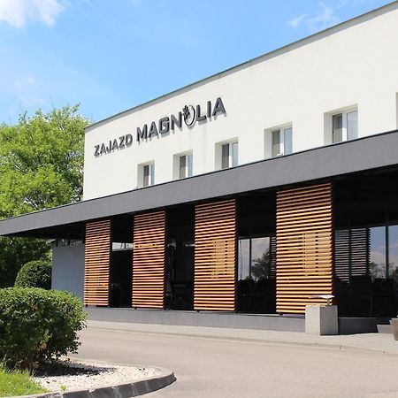 Zajazd Magnolia-Airport Modlin Pomiechowek Bagian luar foto